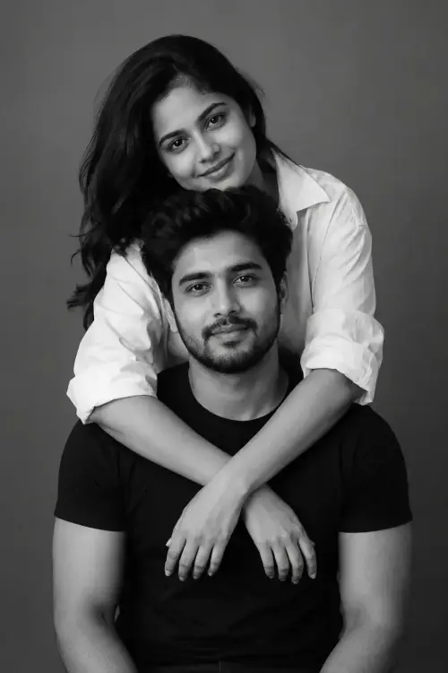 Couple Portrait Prompt – Black & White Studio Photo — AI Photo Editing Prompt on Faymas